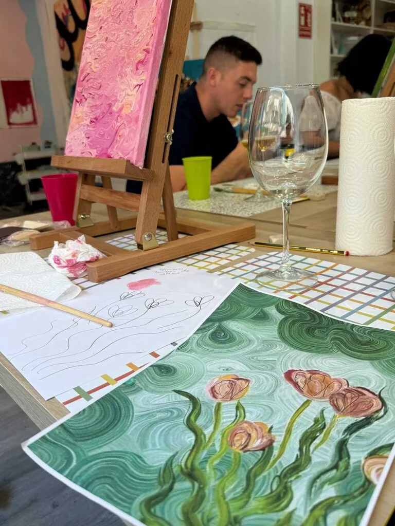Experiencia de arte y vino en pozuelo Madrid